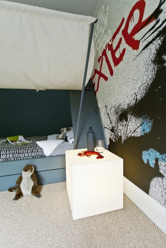 Cube light Bedside table in boys room