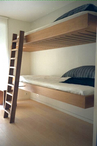 Floating wall mounted bunk beds